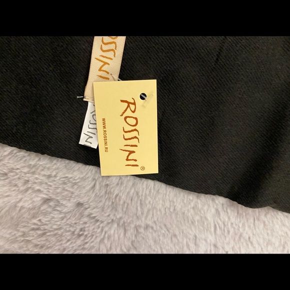 Rossini Russian traditional shawl, 76x 28,5 inch - Picture 5 of 5